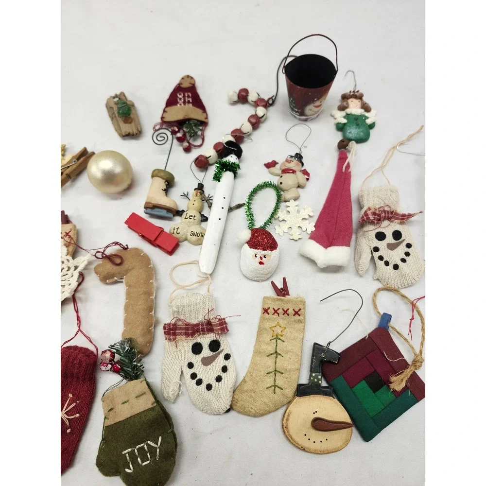 Vintage Christmas Ornament Lot Rustic Primitive Snowman Santa Mitten Burlap 25pc